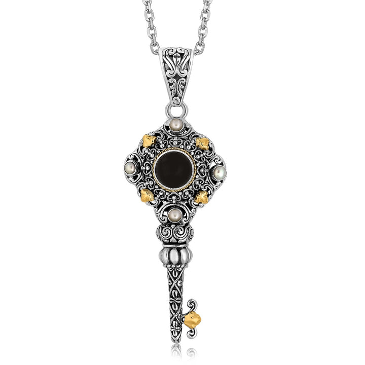 Pendentif en or jaune 18 carats et argent sterling, orné d'onyx noir et de perles, motif clé