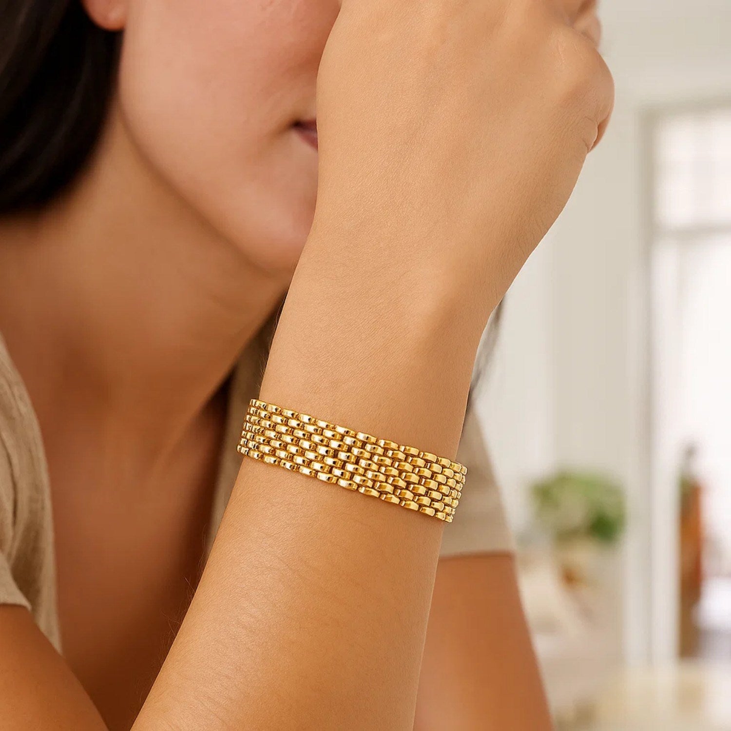 14k Yellow Gold Flexible Panther Line Bracelet (9.00 mm)