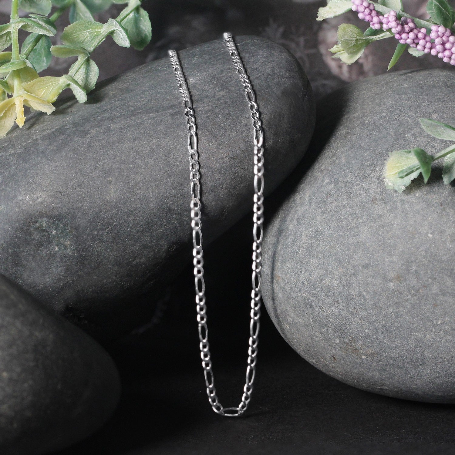 Chaîne Figaro en or blanc massif 14 carats (1,90 mm)