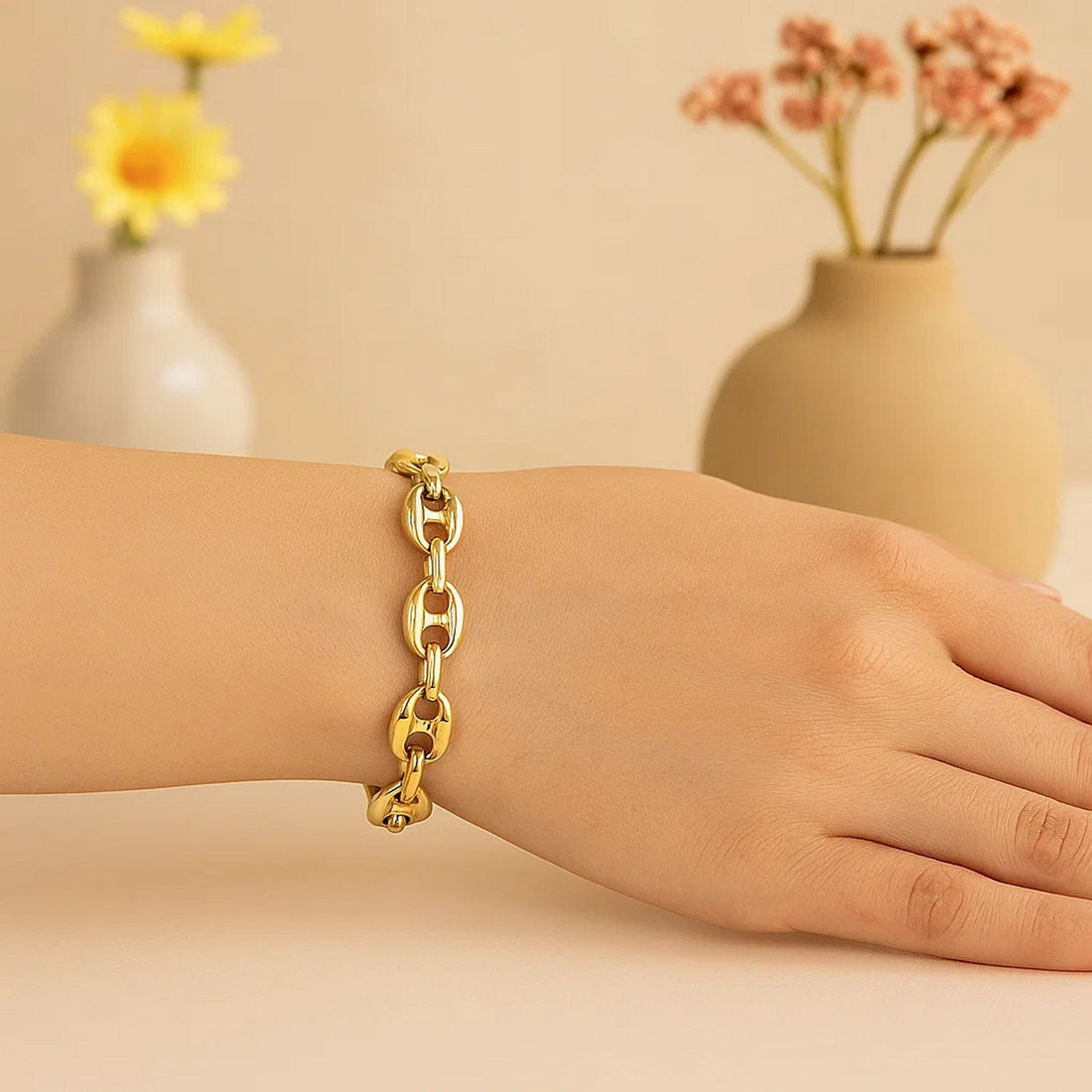 14k Yellow Gold Puffed Mariner Link Bracelet (6.80 mm)