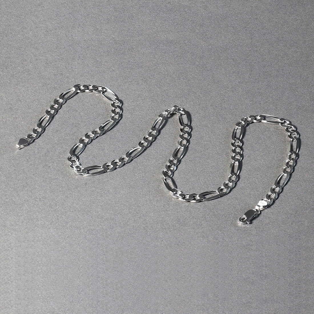 Chaîne Figaro en or blanc massif 14 carats (6,00 mm)