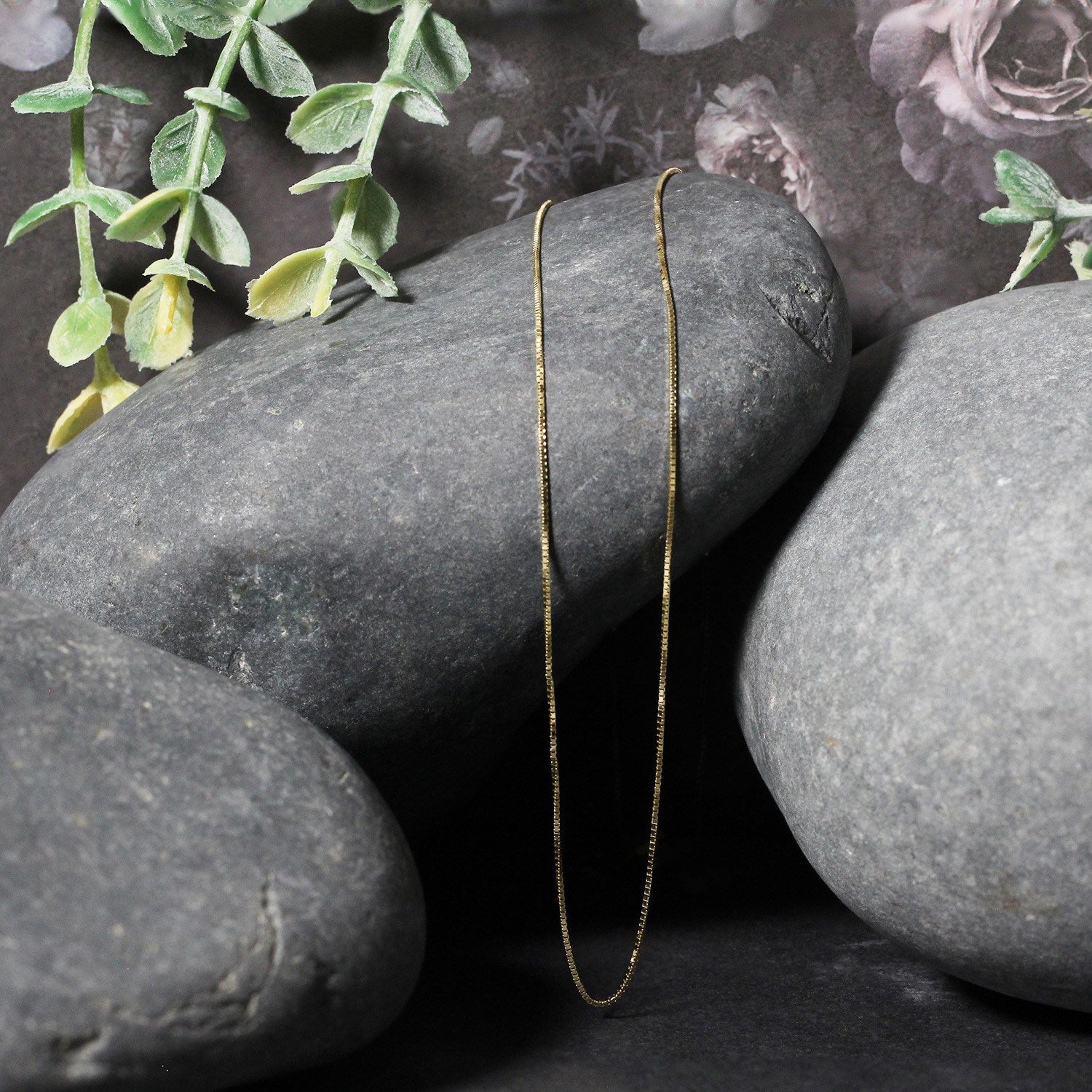 Chaîne classique en or jaune 14 carats (0,60 mm)