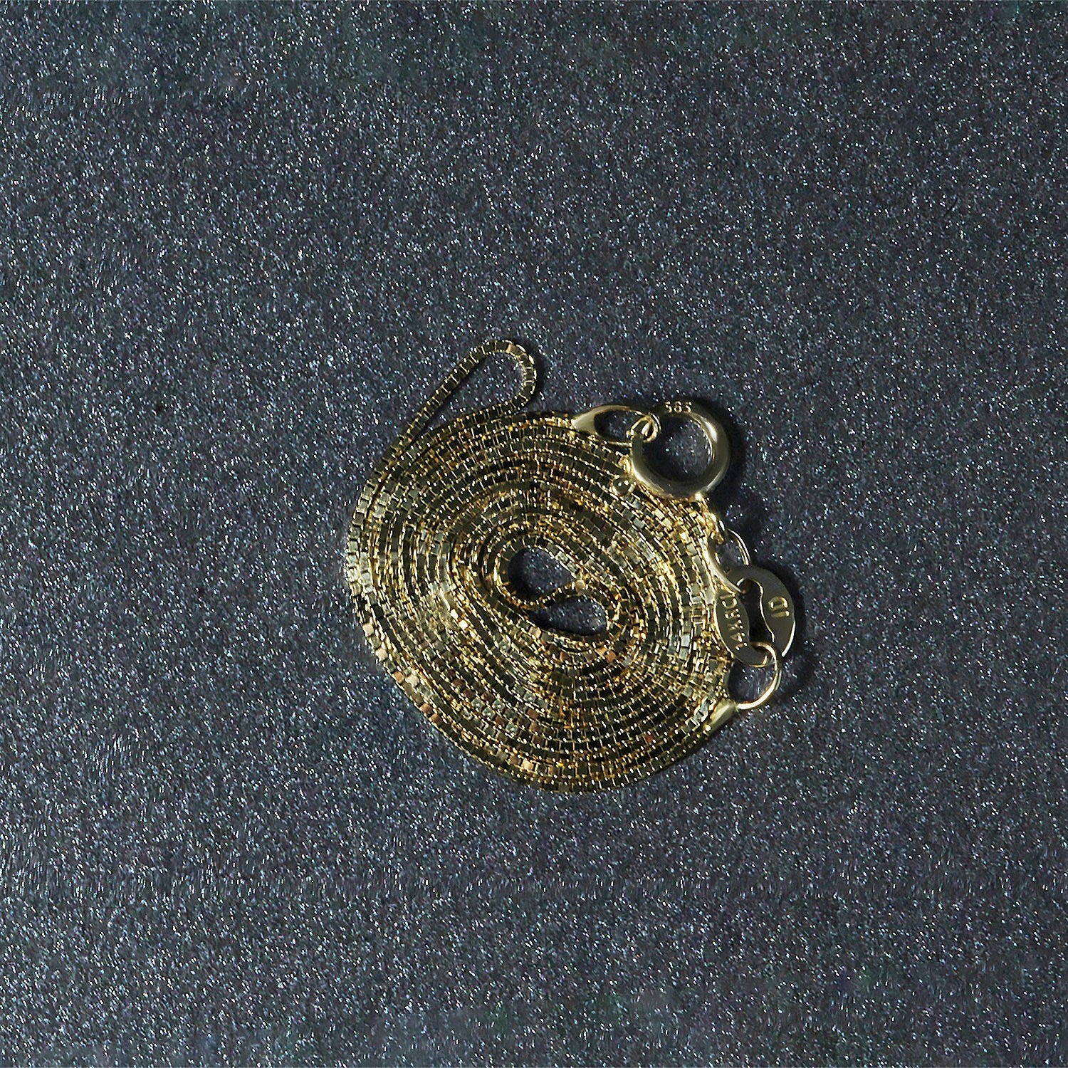 Chaîne classique en or jaune 14 carats (0,60 mm)