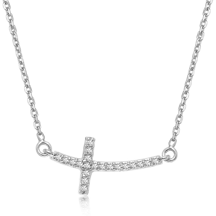 Collier en or blanc 14 carats serti de diamants en forme de croix incurvée (0,11 carat au total)