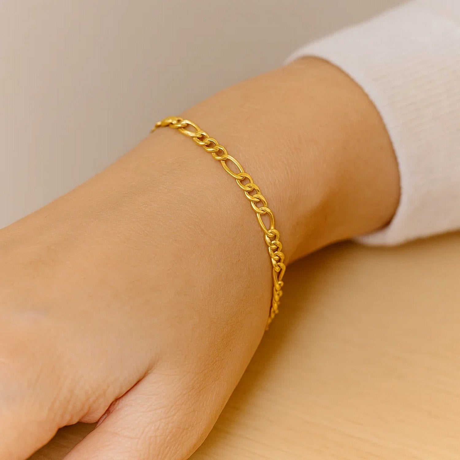 14k Yellow Gold Solid Figaro Bracelet (3.80 mm)