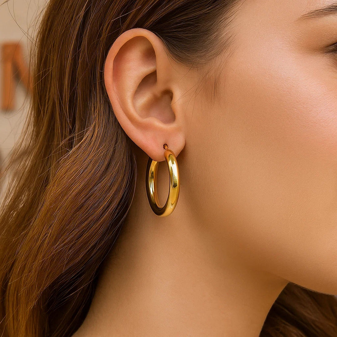 14k Yellow Gold Polished Hoop Earrings (5x30 mm)