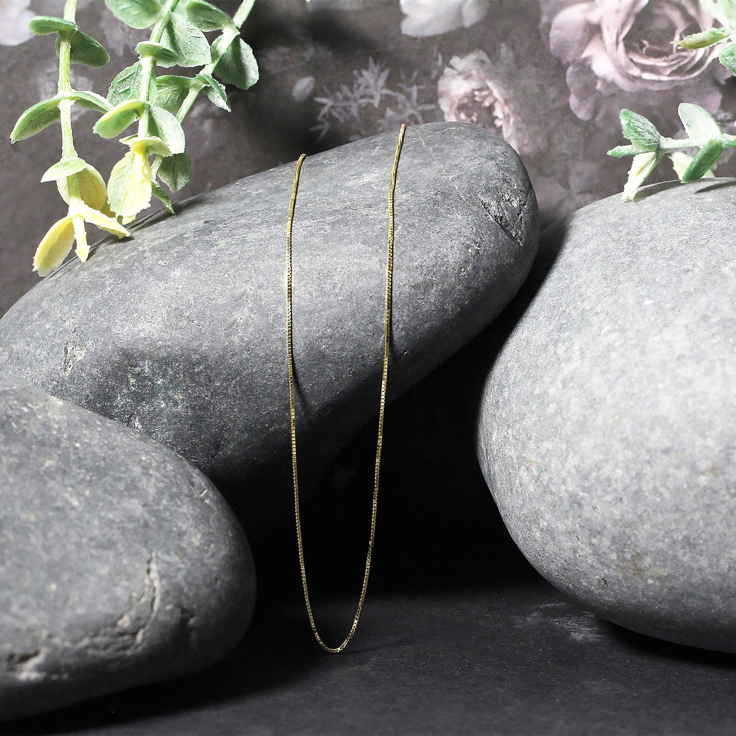 Chaîne classique en or jaune 14 carats (0,45 mm)