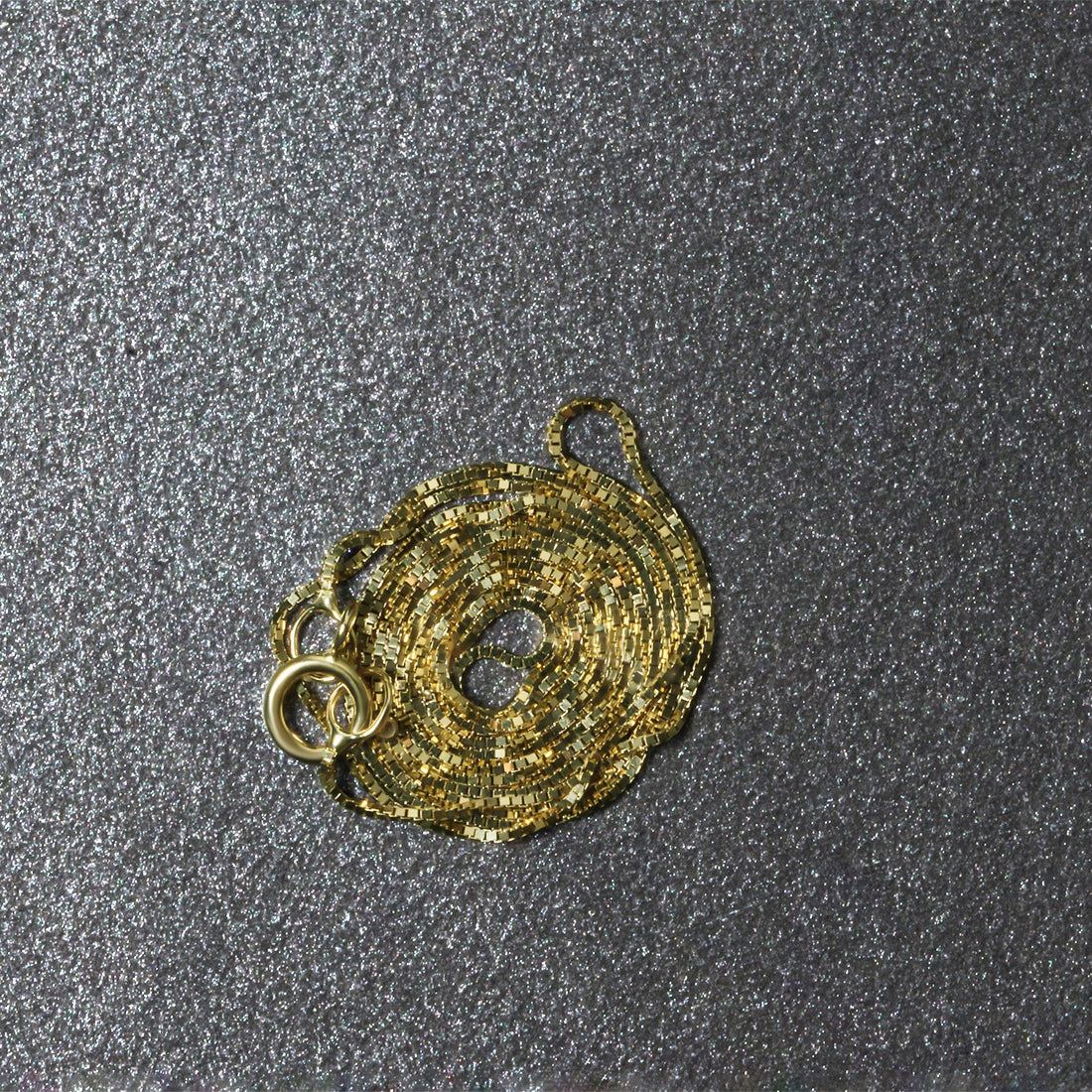 Chaîne classique en or jaune 14 carats (0,45 mm)