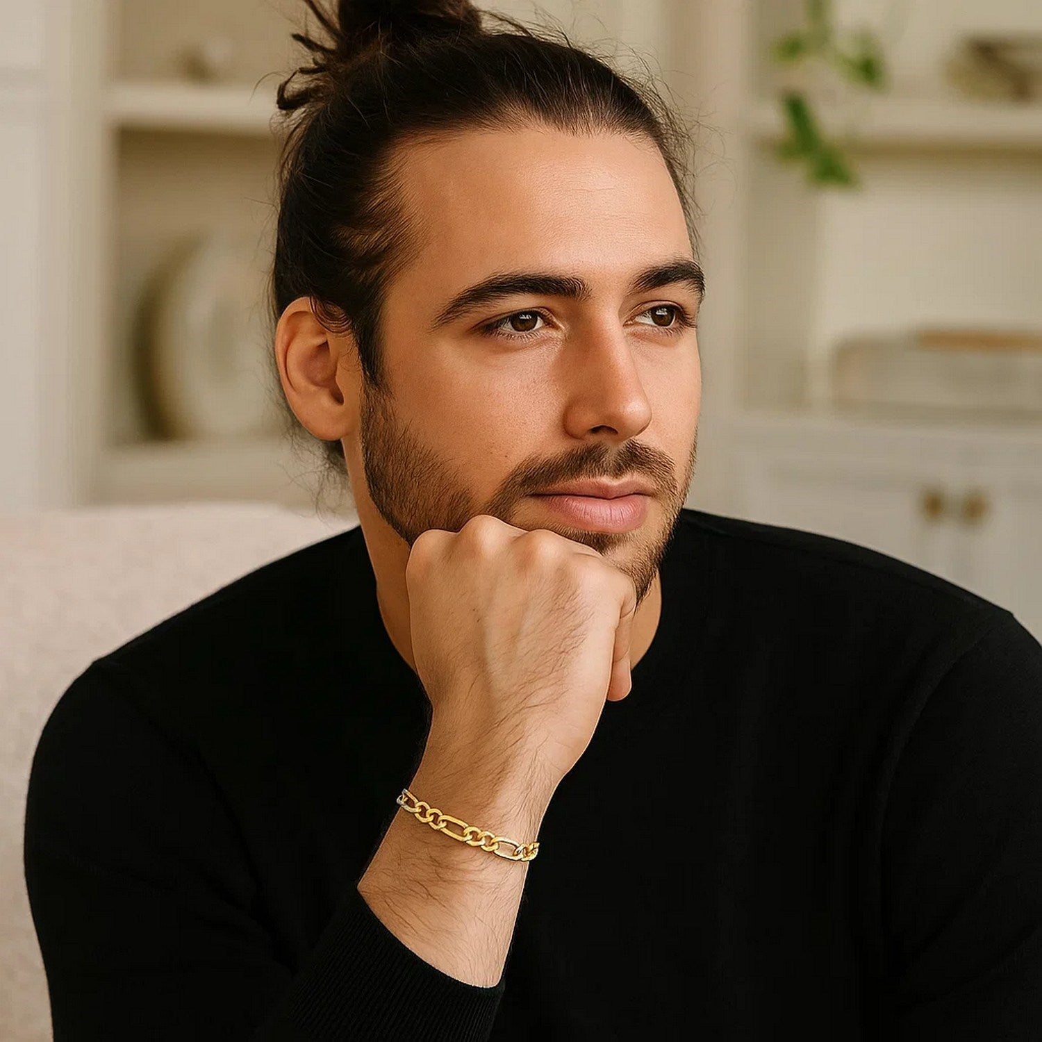 14k Yellow Gold Lite Figaro Bracelet (5.60 mm)