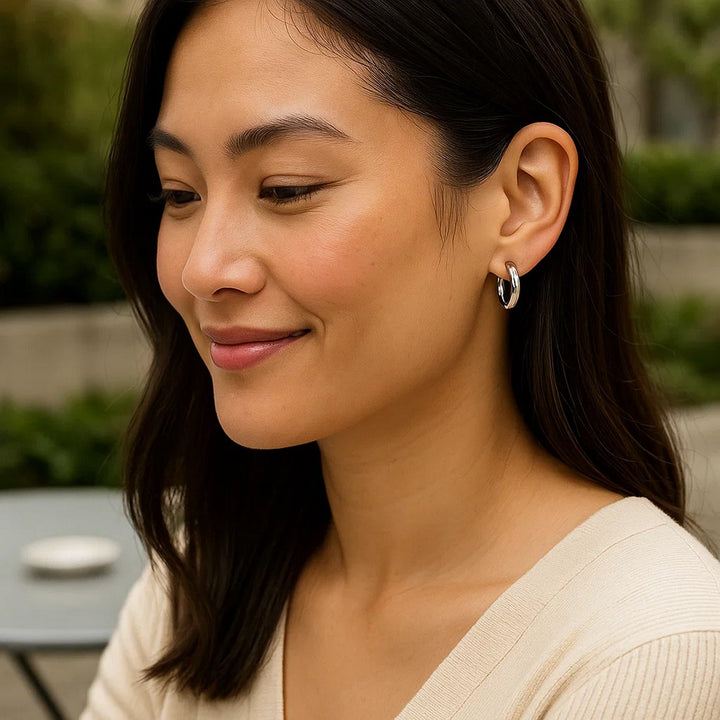 14k White Gold Polished Hoop Earrings (3x15mm)