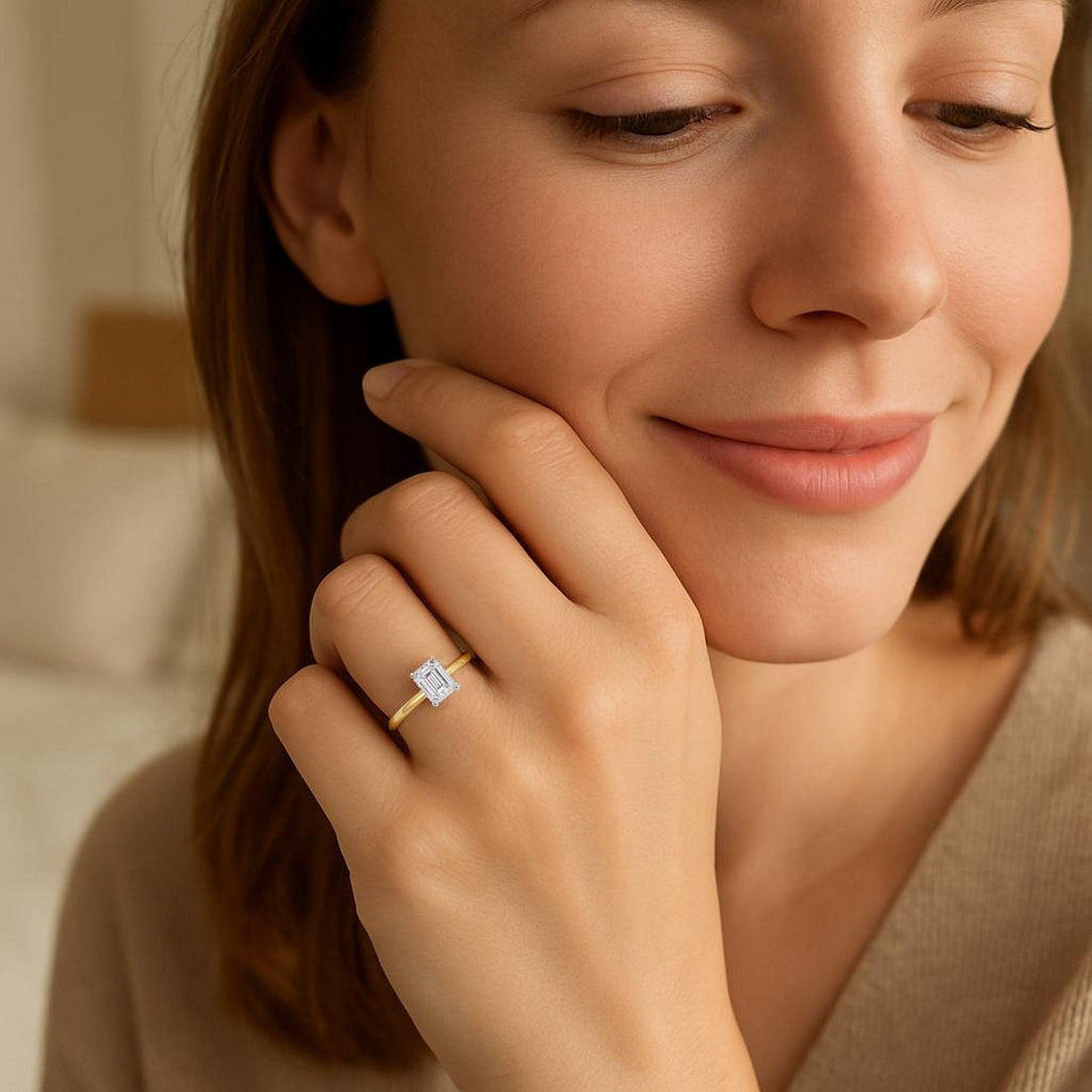 1 Carat Emerald Lab Grown IGI G/VS1 Diamond Solitaire Ring in 14K Yellow Gold