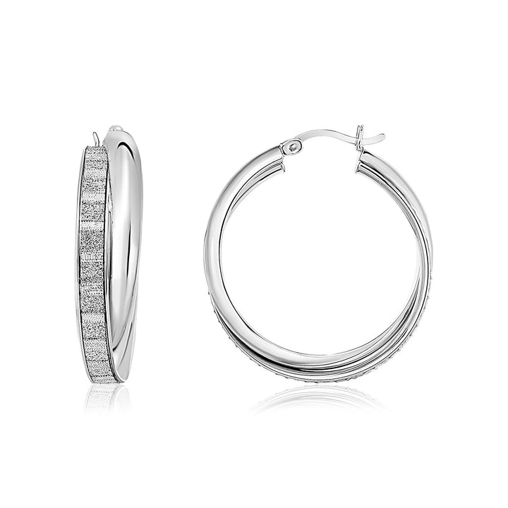 Boucles d'oreilles créoles en argent sterling avec texture pailletée et motif carré