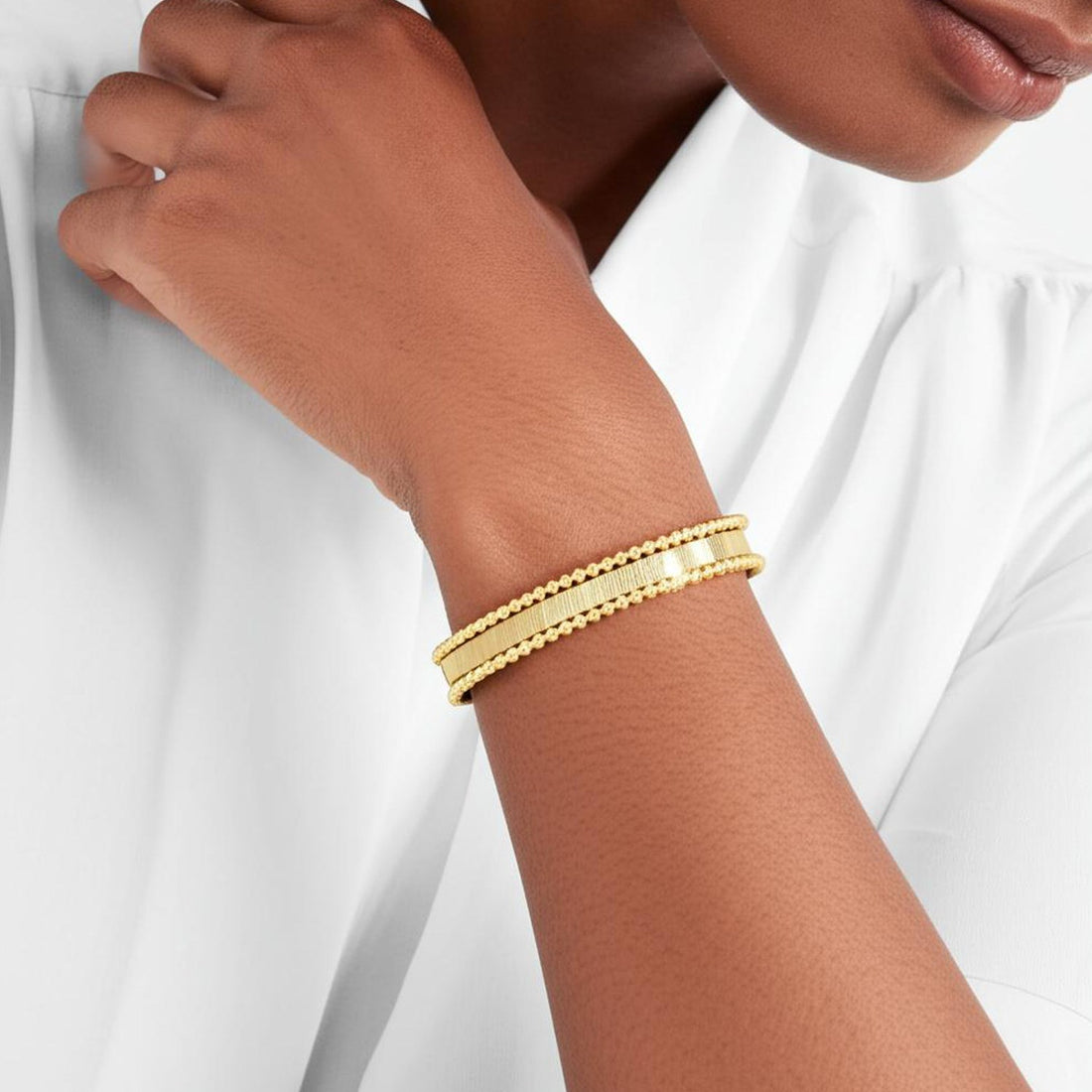 Smooth Surface Pallina Cuff Bangle in 14K Yellow Gold (9.00 mm)