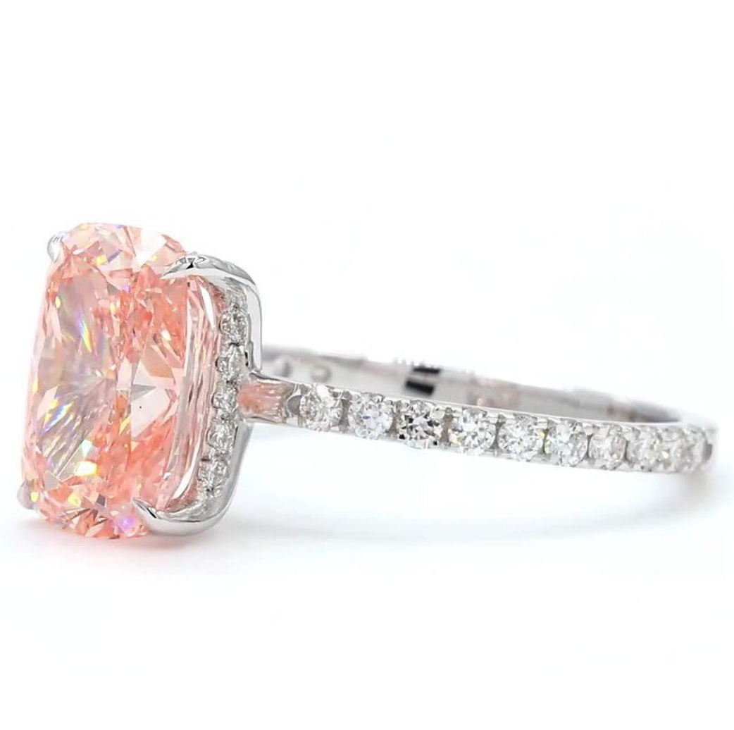 18 karaat witgouden ring met 3,01 ct Fancy Vivid Pink lab-grown diamant – IGI gecertificeerd